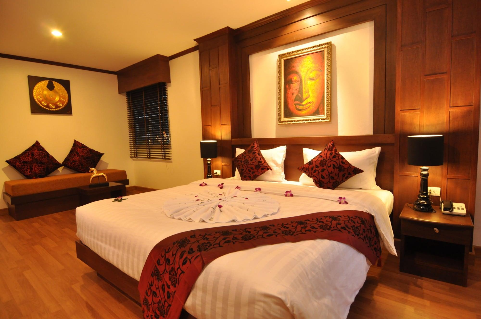 Hemingway'S Hotel Patong Экстерьер фото