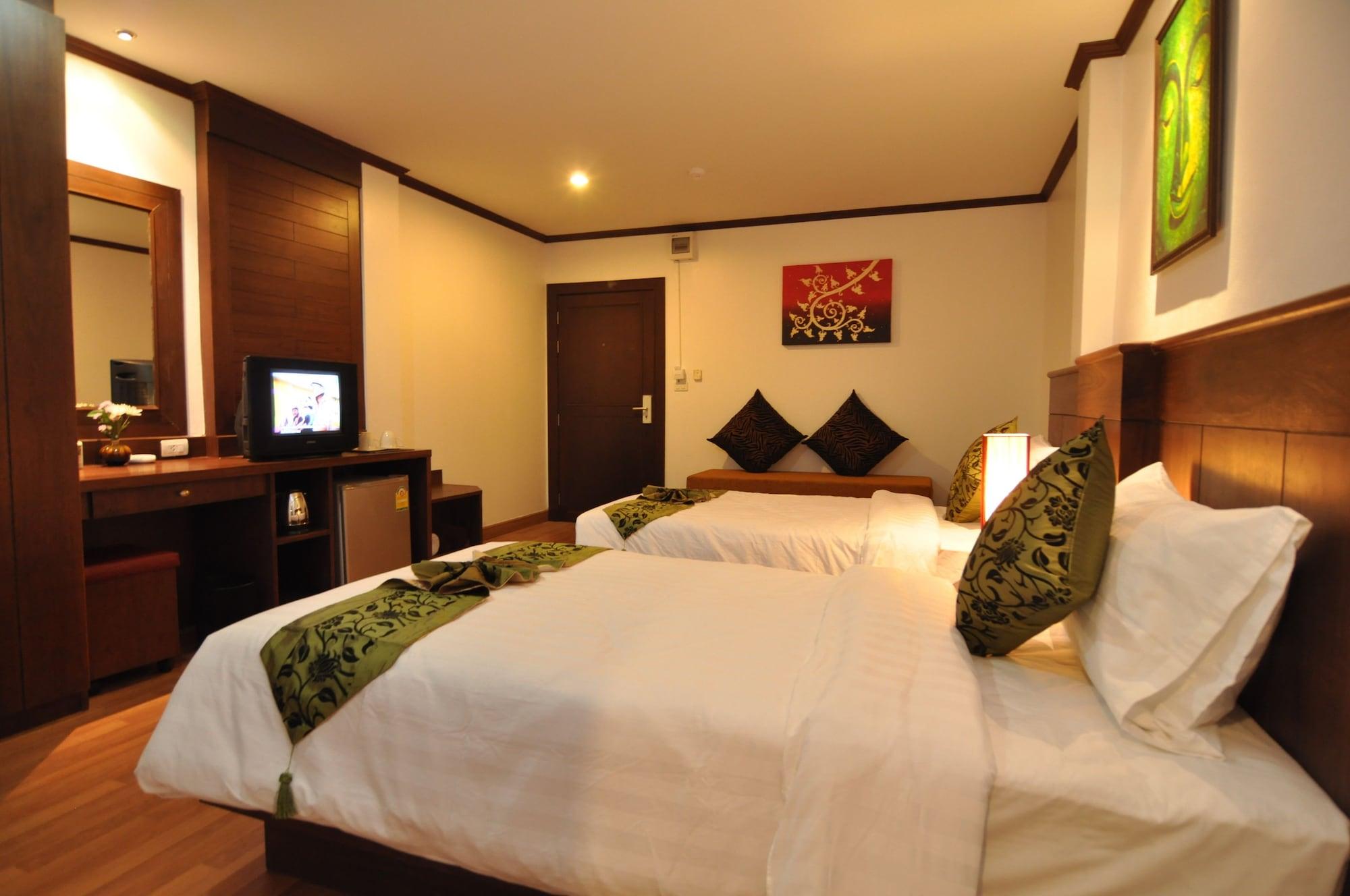 Hemingway'S Hotel Patong Экстерьер фото