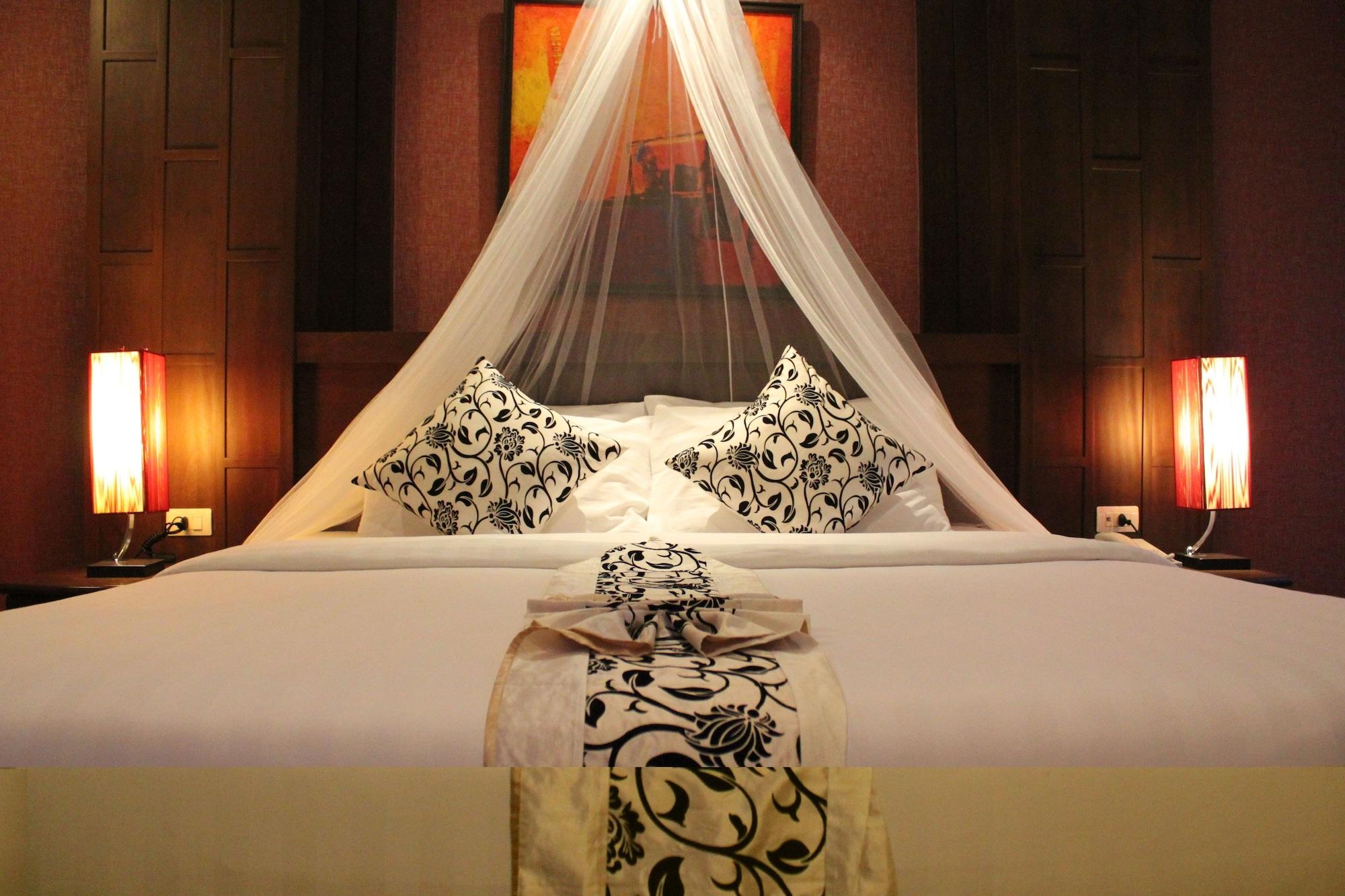 Hemingway'S Hotel Patong Экстерьер фото