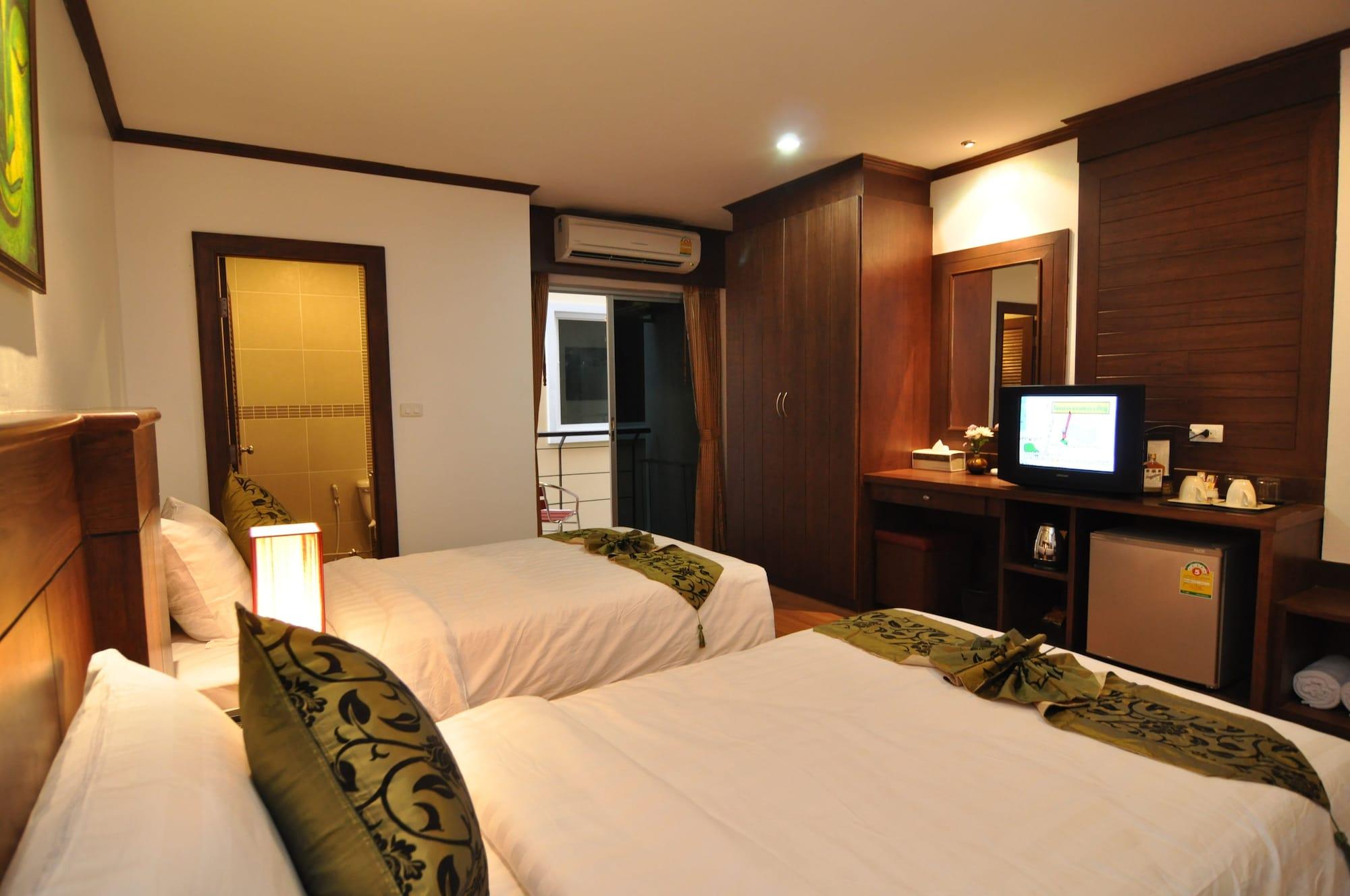 Hemingway'S Hotel Patong Экстерьер фото