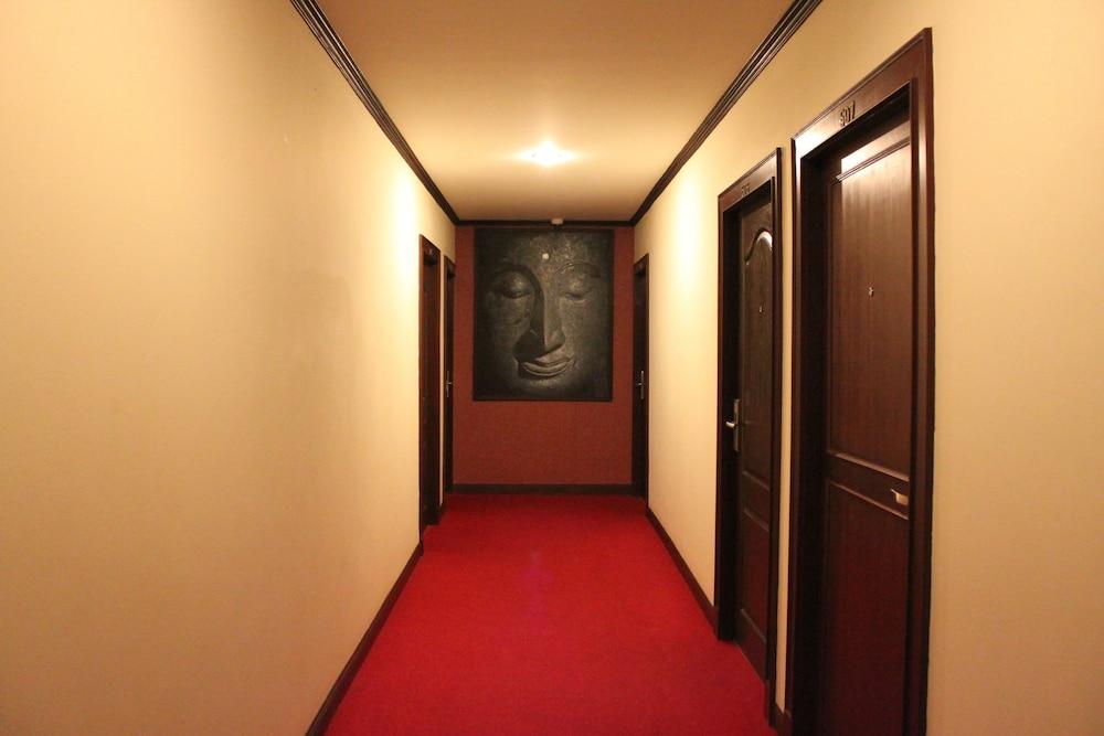 Hemingway'S Hotel Patong Экстерьер фото